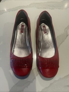 Ecco Women’s Red Studded Leather Ballet Flats